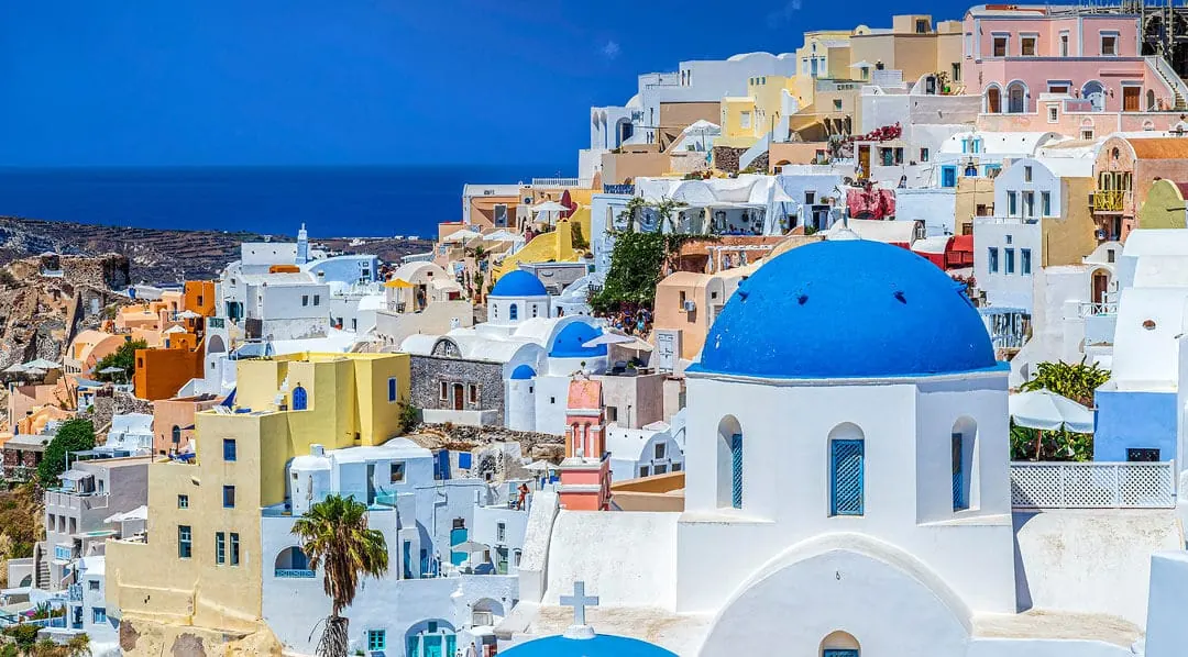 Greece Golden Visa: Benefits, Privileges & Pathway to Citizenship [2025]