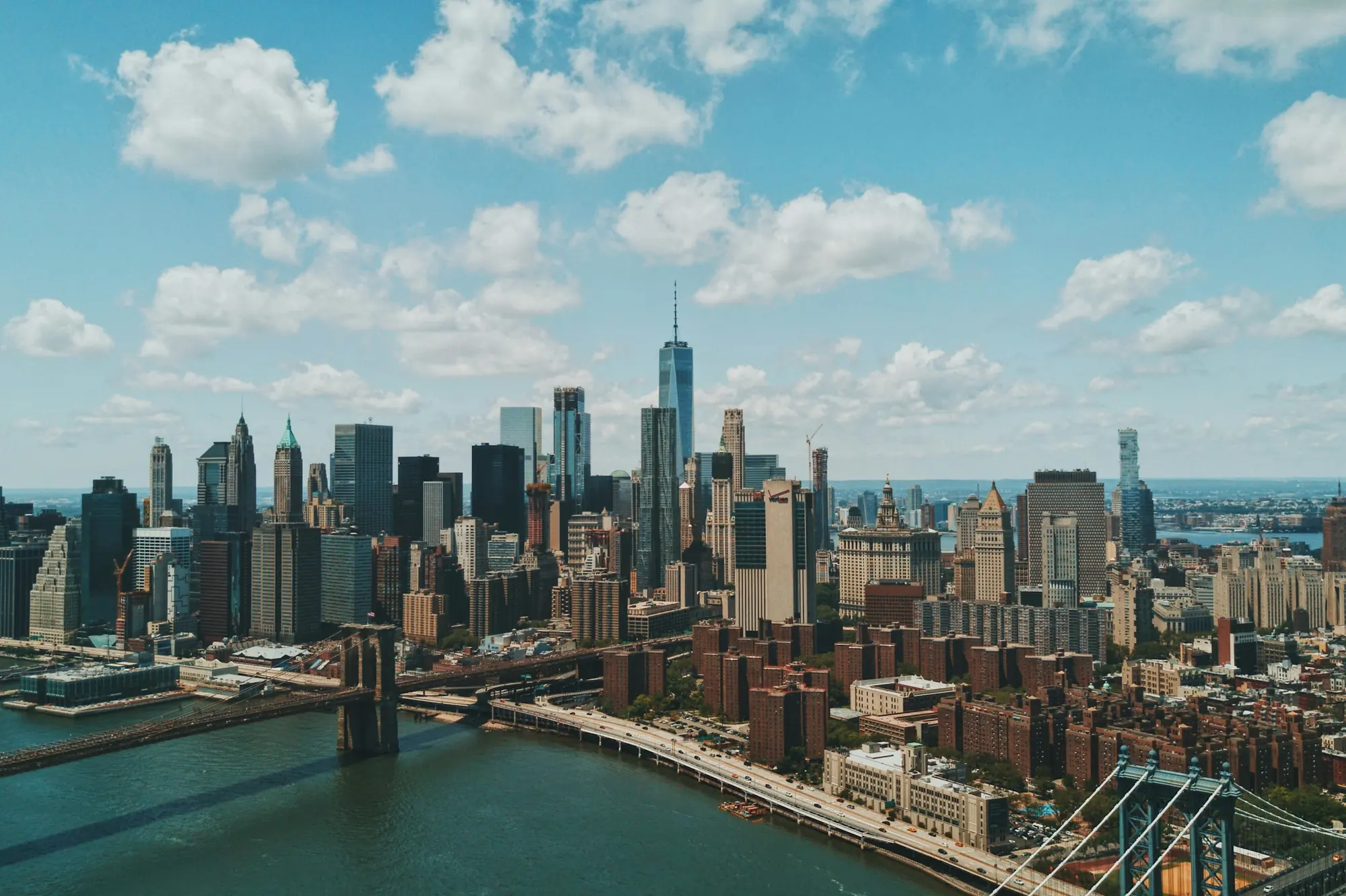 Lower Manhattan and the Brooklyn Bridge, New York – United States (EB-5) residency by investment